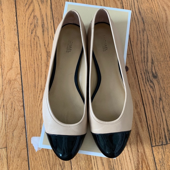 Michael Kors flats , size 9 - Picture 1 of 9